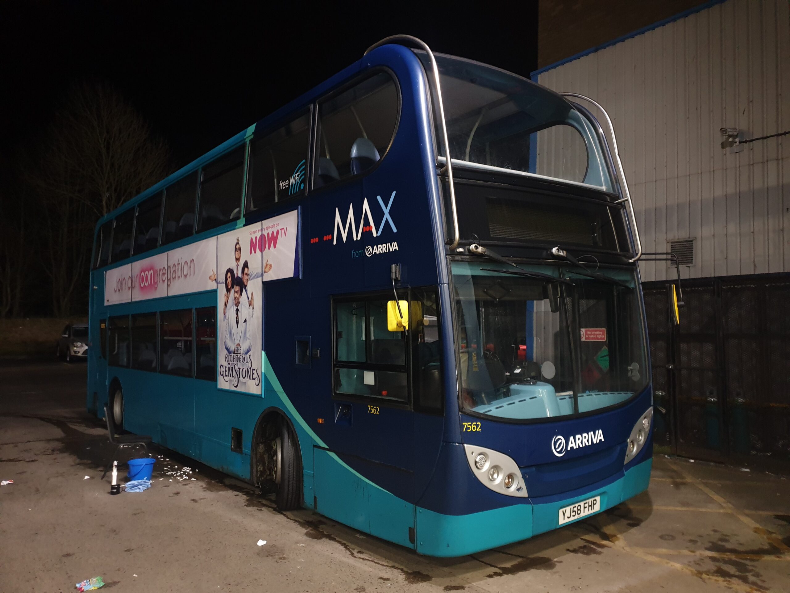 Arriva MAX 268 bus being debranded